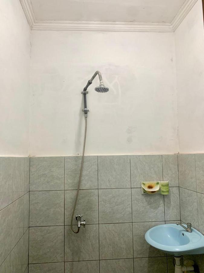 Penginapan Sedap Malam Lovina Екстериор снимка